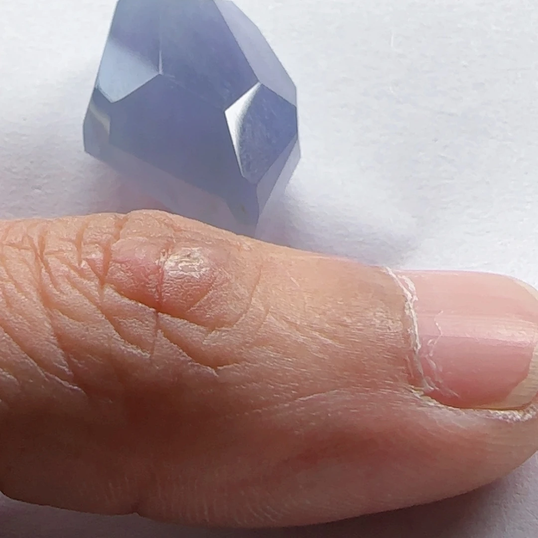 ℡****翡翠散珠00986579900