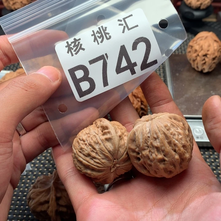 吊坠文玩核桃铁锤