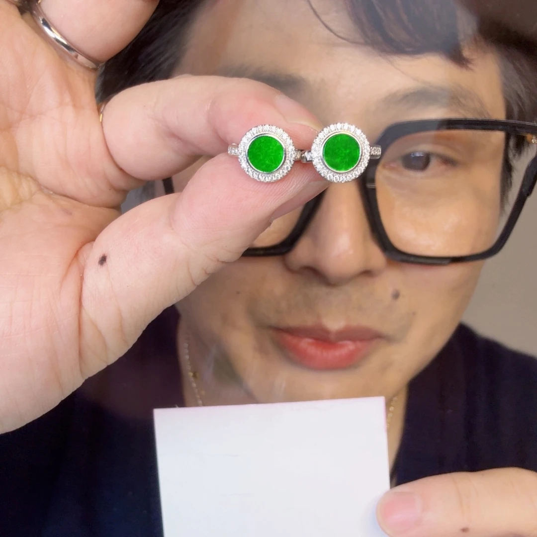 颈饰未镶嵌翡翠一对