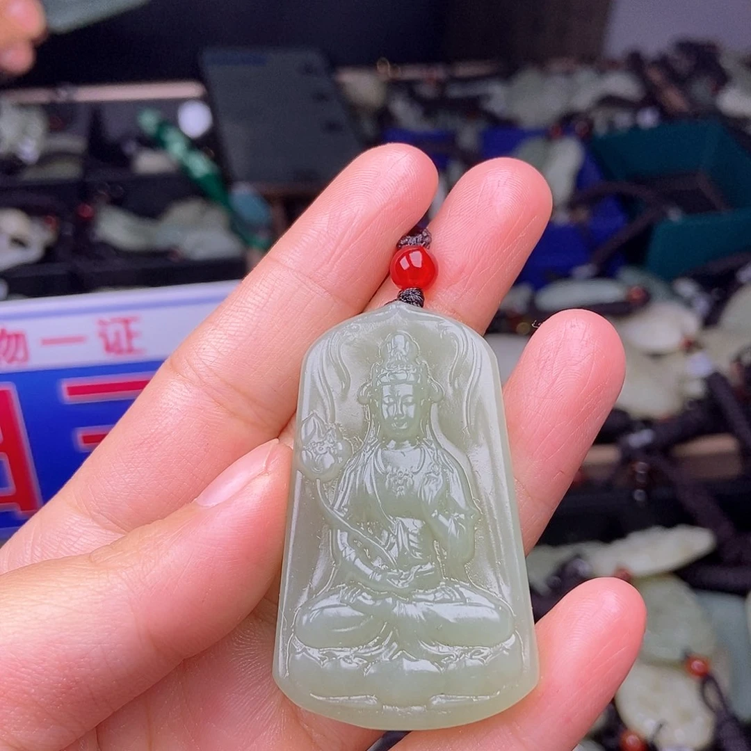 颈饰未镶嵌和田玉