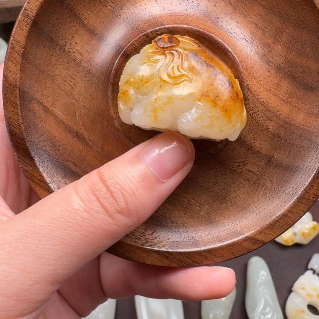 吊坠(不含链)未镶嵌和田玉（子料）籽料小象