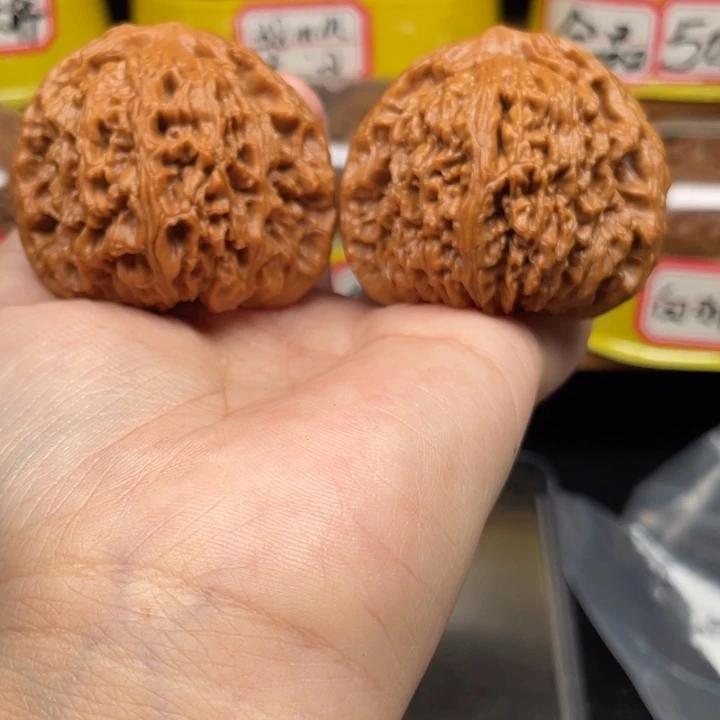 明***文玩核桃把件7号47尺南疆石蚂蚁纹重51克