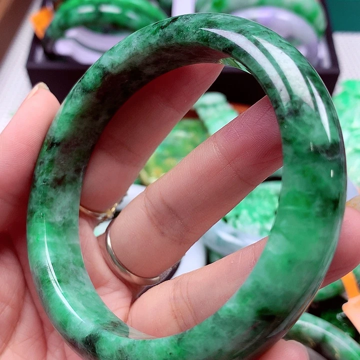 未镶嵌手镯翡翠翡翠
