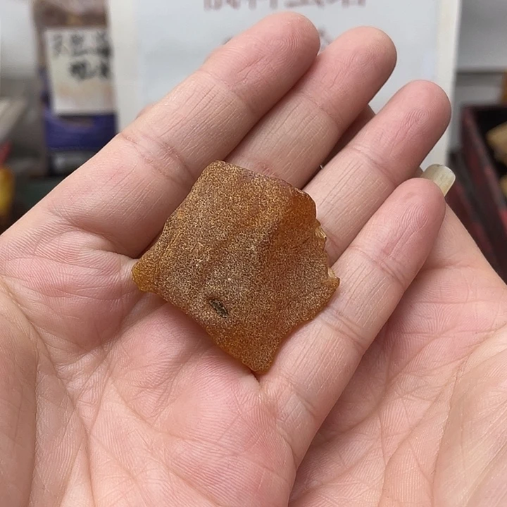 哥***嗝定制琥珀未镶嵌琥珀