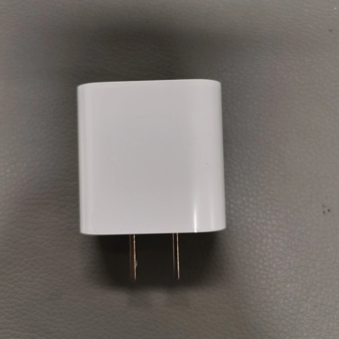 95新  20W充电头/C对C/C对苹果均可  白色