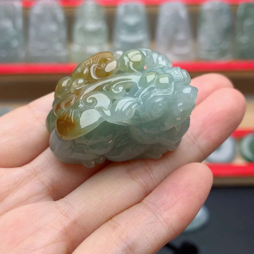 阿***°颈饰未镶嵌翡翠貔貅