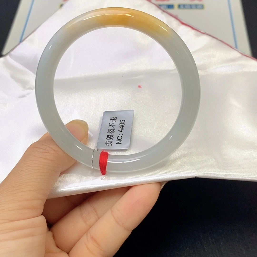 翡翠未镶嵌手镯53