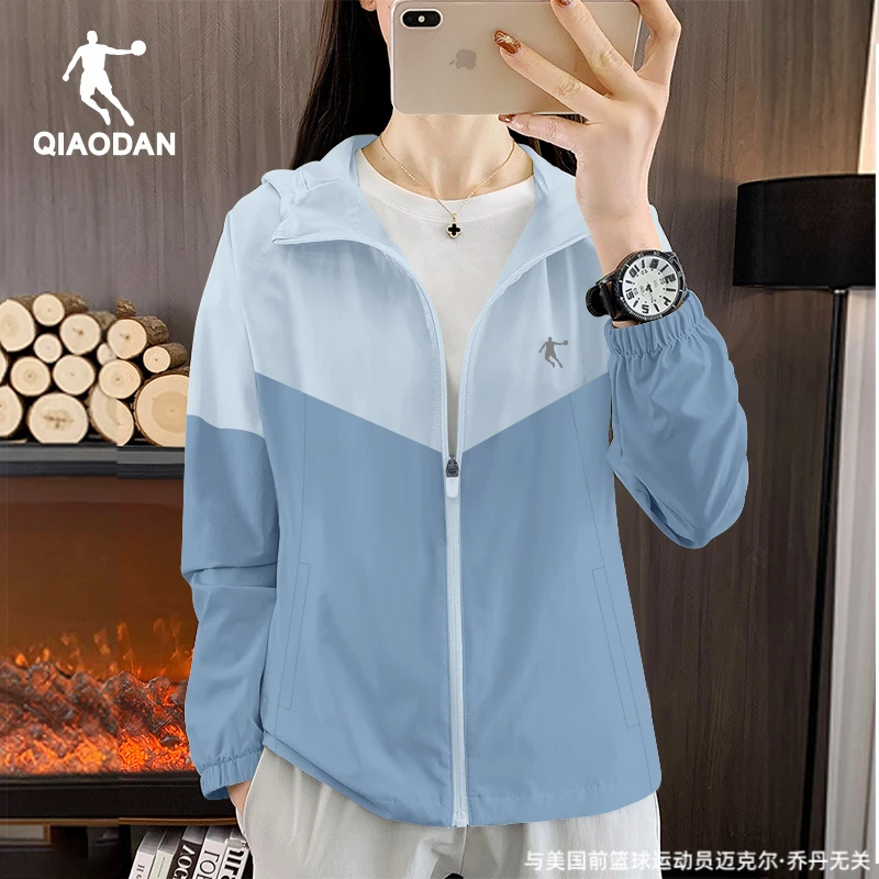 乔丹外套女休闲宽松2025百搭连帽春季防水新款时尚防风衣潮流夹克