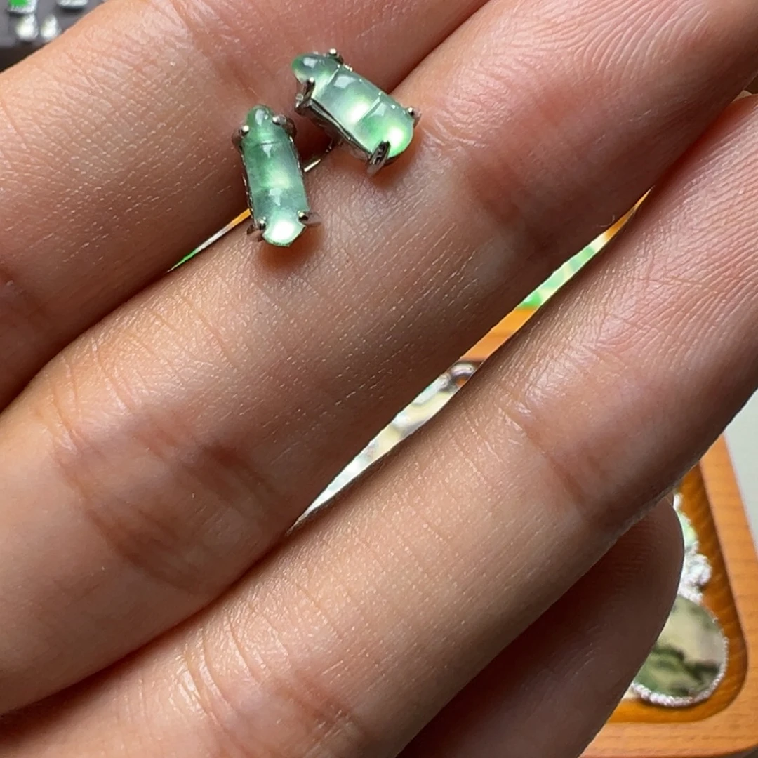 翡翠未镶嵌耳饰耳饰