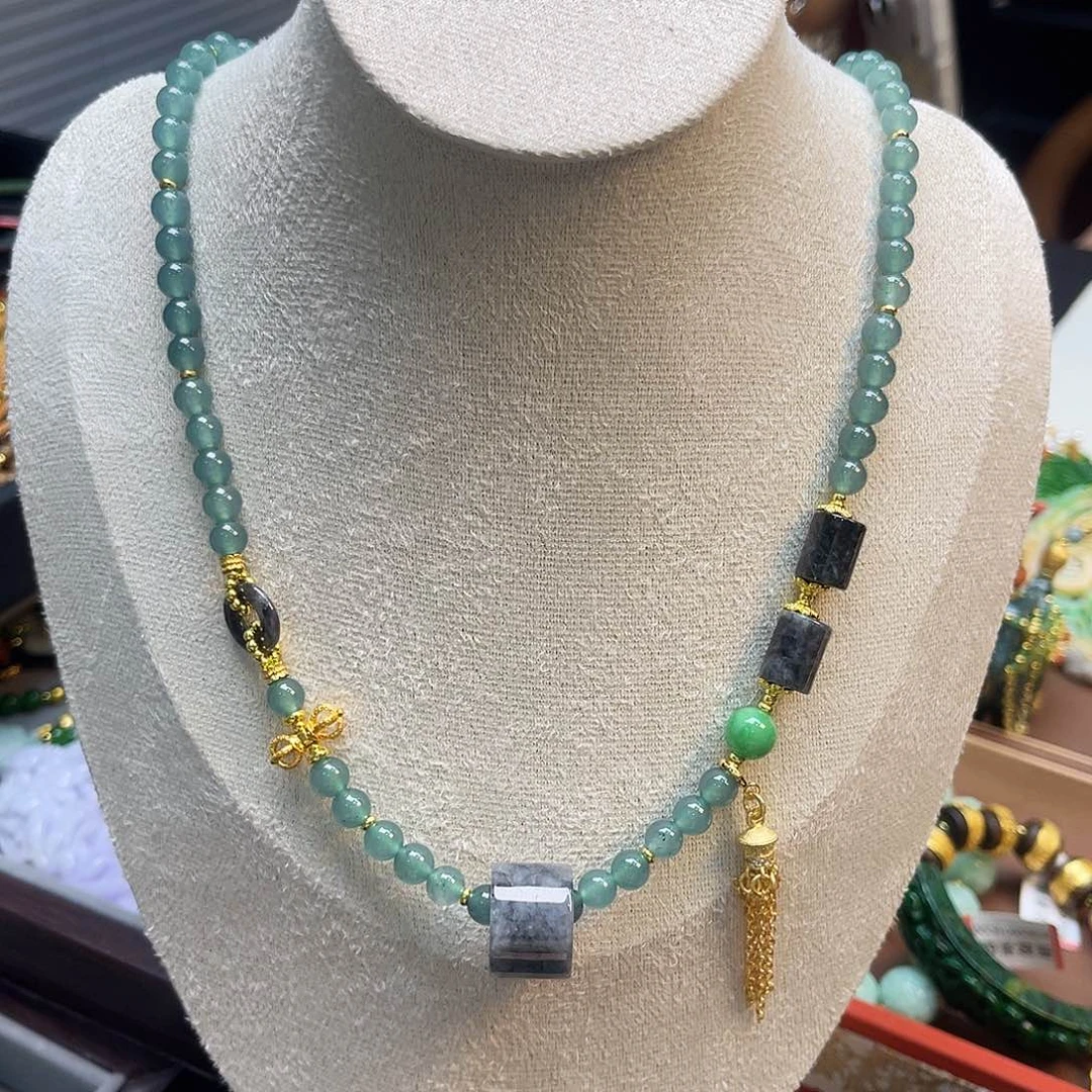 翡翠未镶嵌项链炸