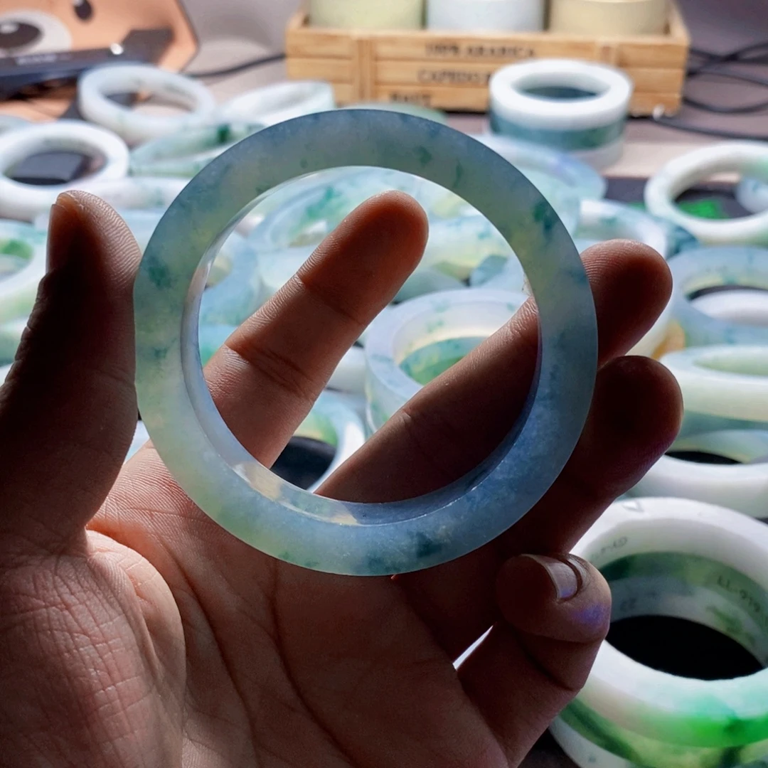 福***笛定制翡翠未镶嵌不退不换