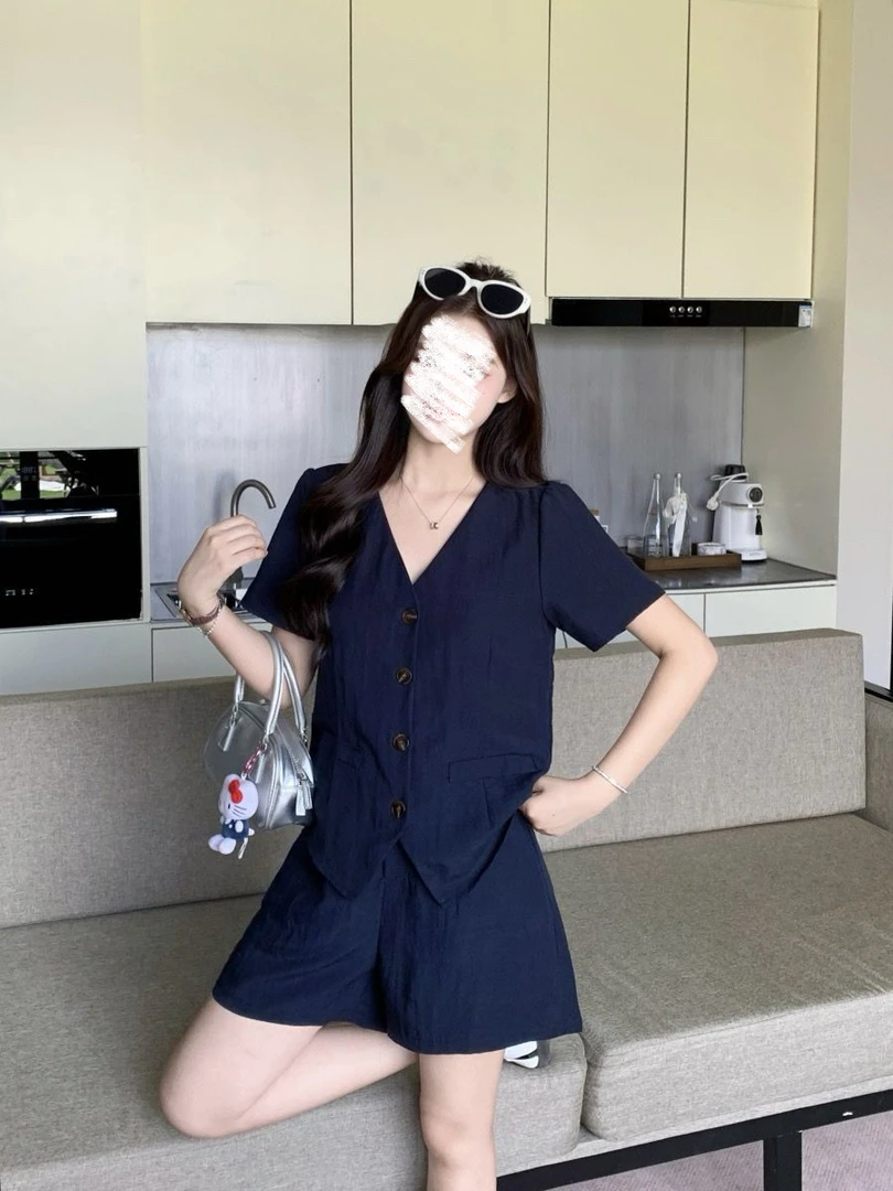 大码胖MM女装2025夏季休闲老钱风街头时尚单排扣短袖短裤两件套装