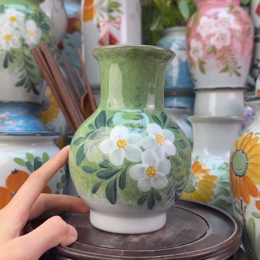 景德镇纯手绘陶瓷花瓶