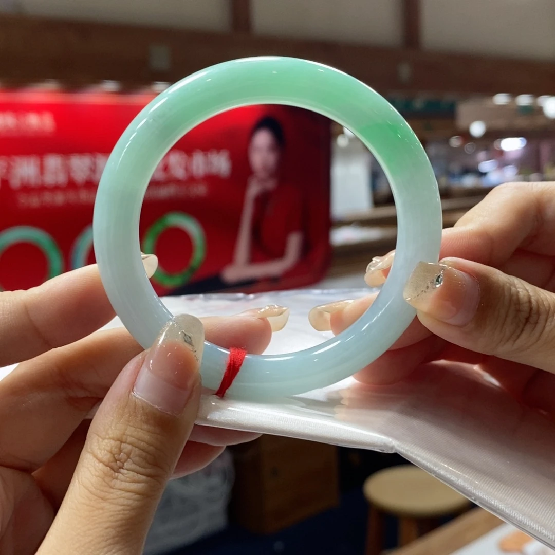 未镶嵌手镯翡翠翡翠