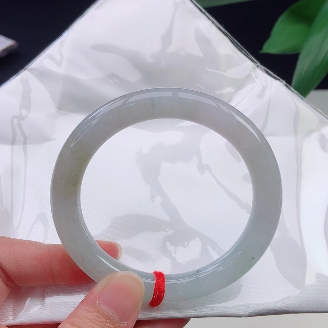 翡翠手镯未镶嵌56圆条