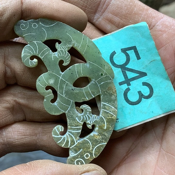 未镶嵌和田玉挂件