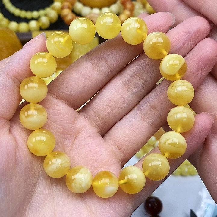 蜜蜡未镶嵌珠宝奇石