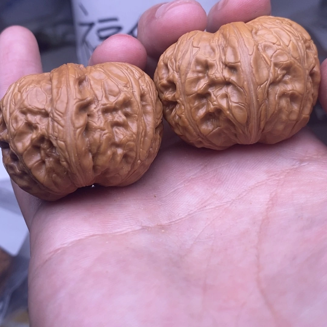 核桃42尺寸，元宝狮子头