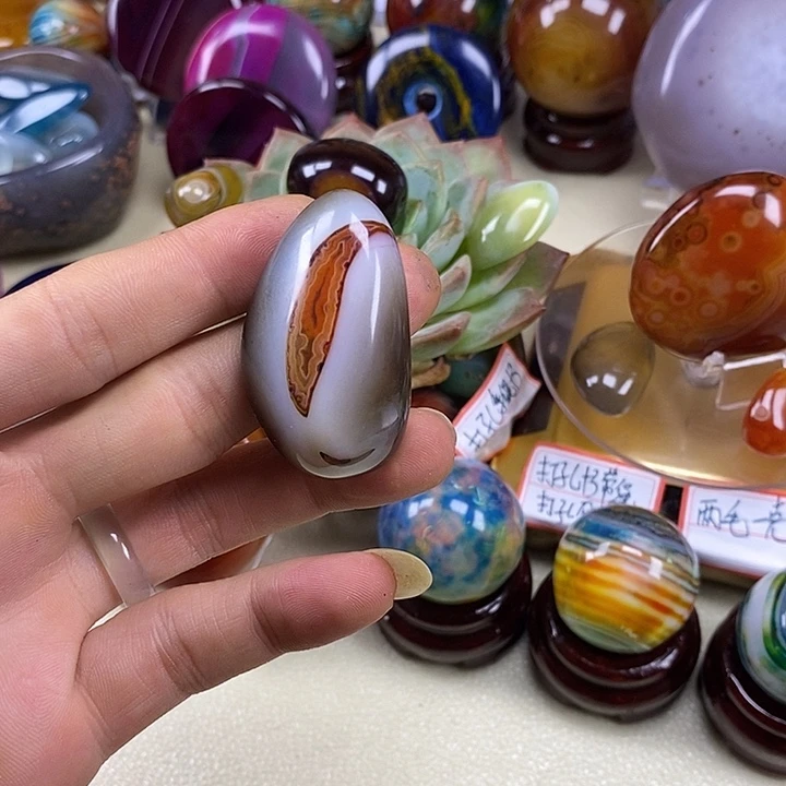 未镶嵌玛瑙/玉髓珠宝奇石