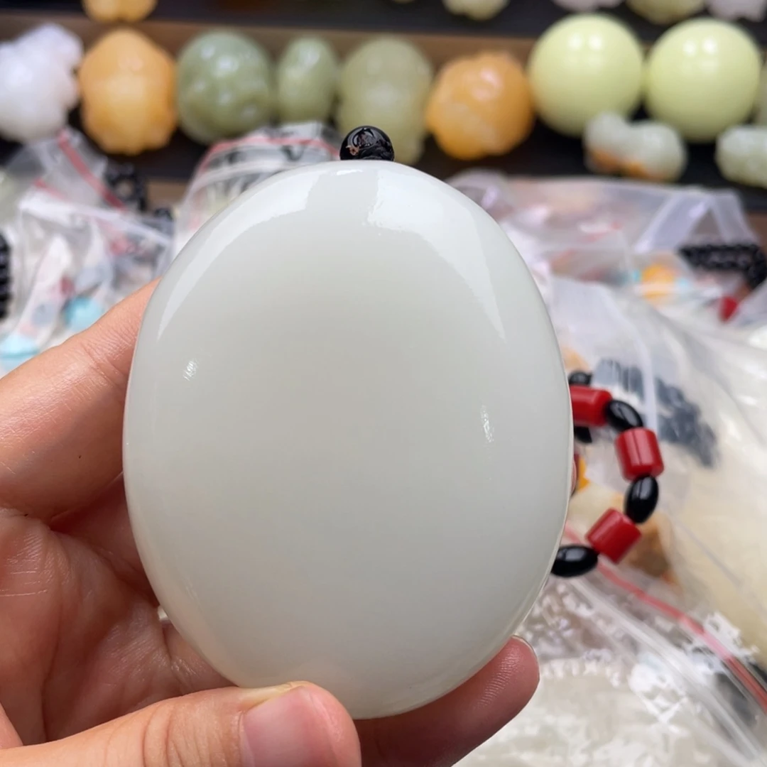 石材马**成天然古青石手把件