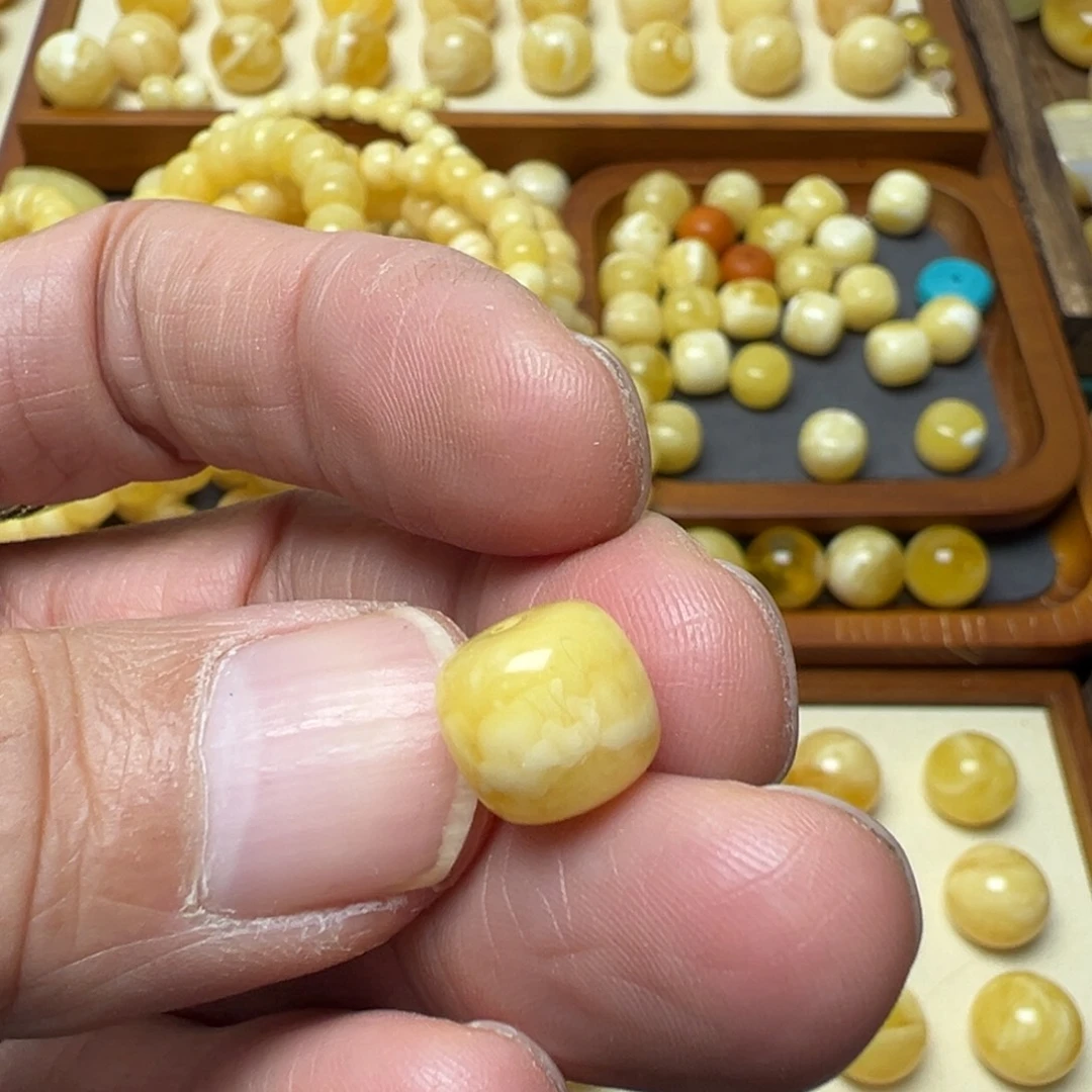 睡***觉裸石蜜蜡未镶嵌琥珀蜜蜡