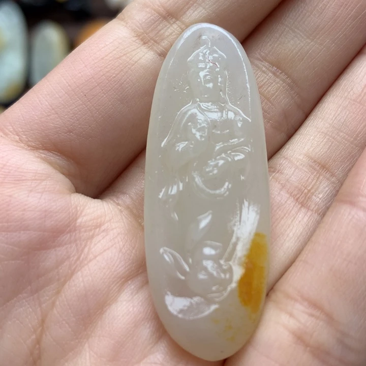 和田玉未镶嵌颈饰