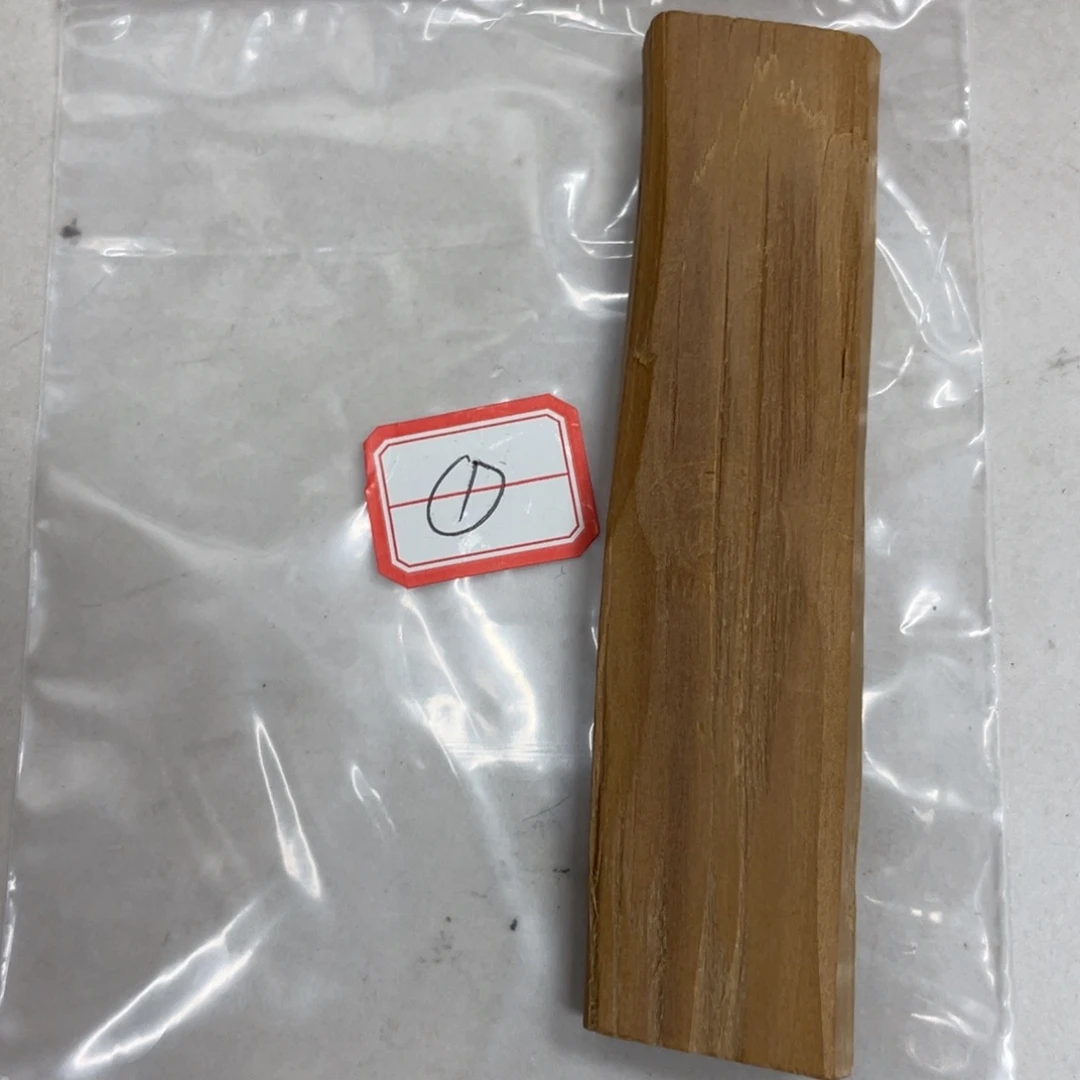 檀香木其他?*老山檀香老料30克