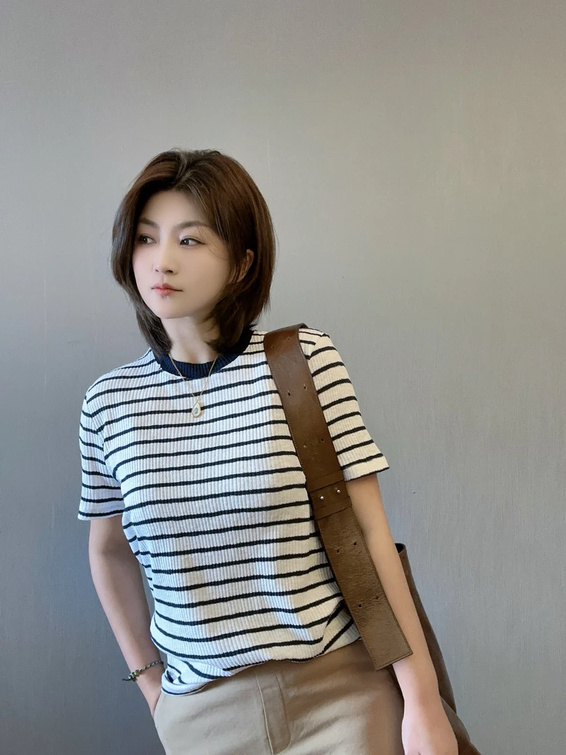 【美含推荐】泡菜系列设计师款棉柔时光条纹短袖