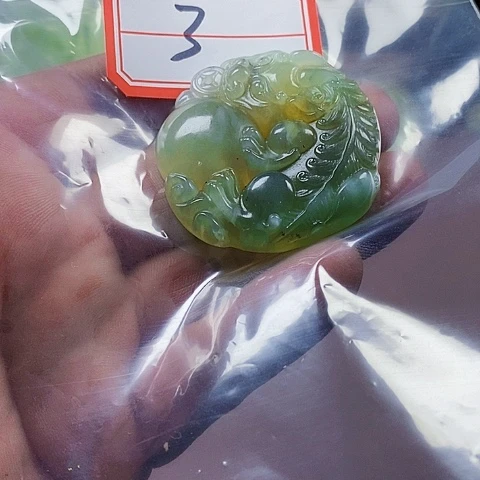 未镶嵌蛇纹石玉颈饰