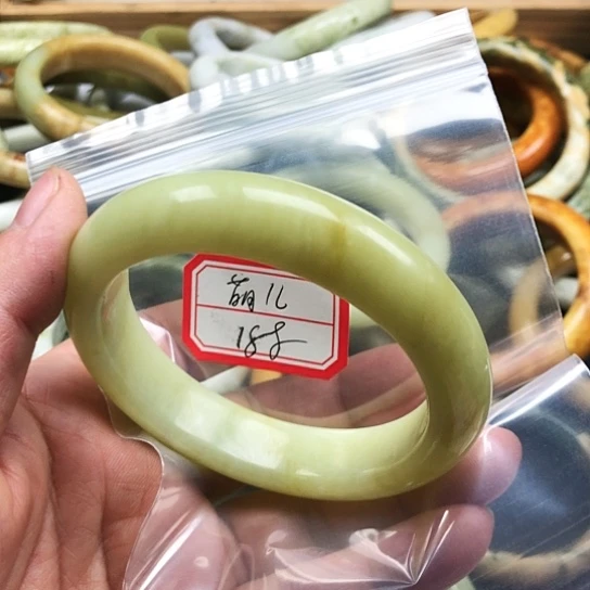 蛇纹石玉手镯未镶嵌萌*