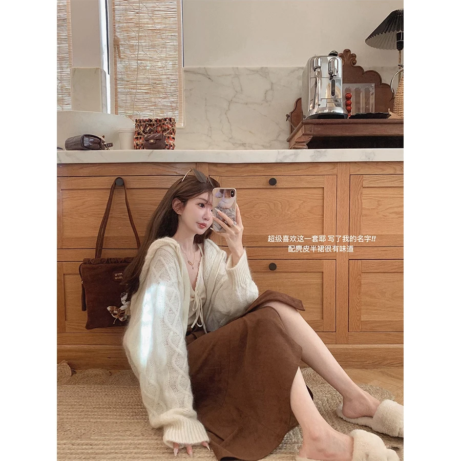 金蘑菇菇 Le jour你的女友 娇柔感大毛衣 / 进口幼马海毛+30羊毛