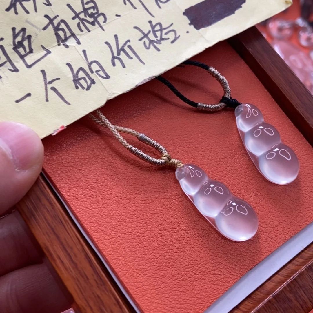 石英质玉颈饰未镶嵌