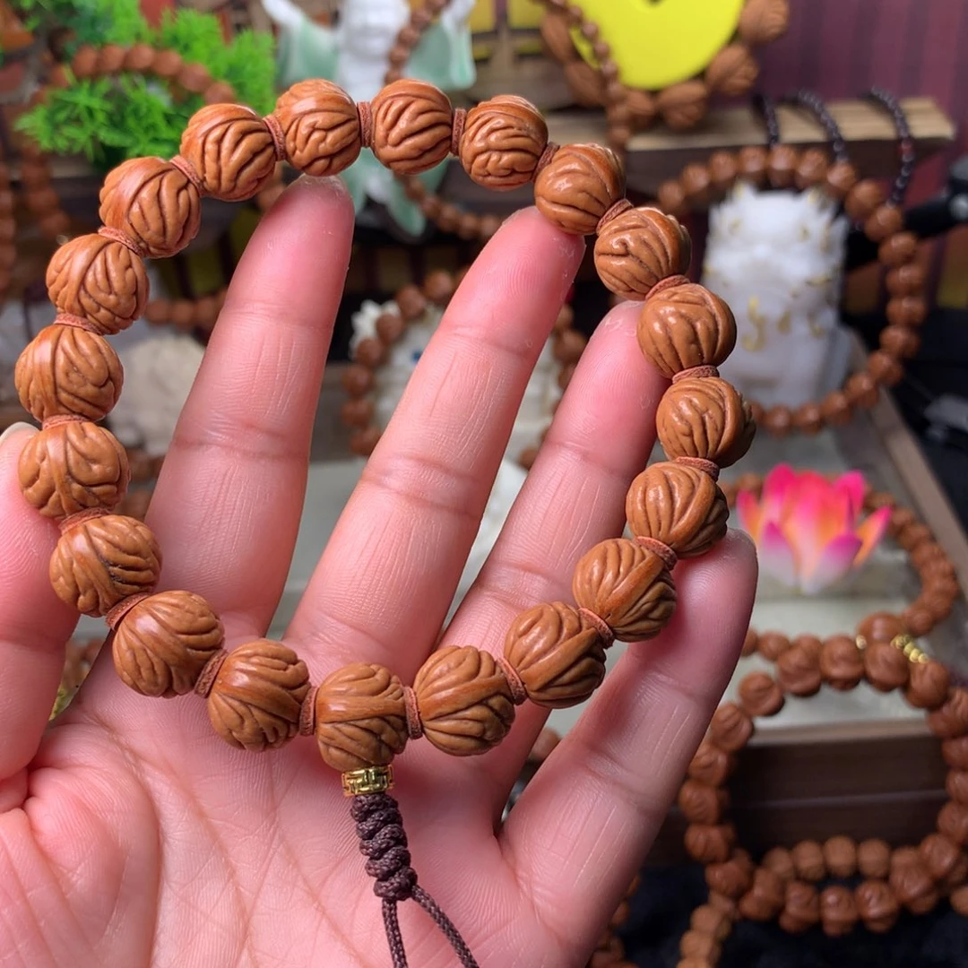 吊坠桃核祥云手持14