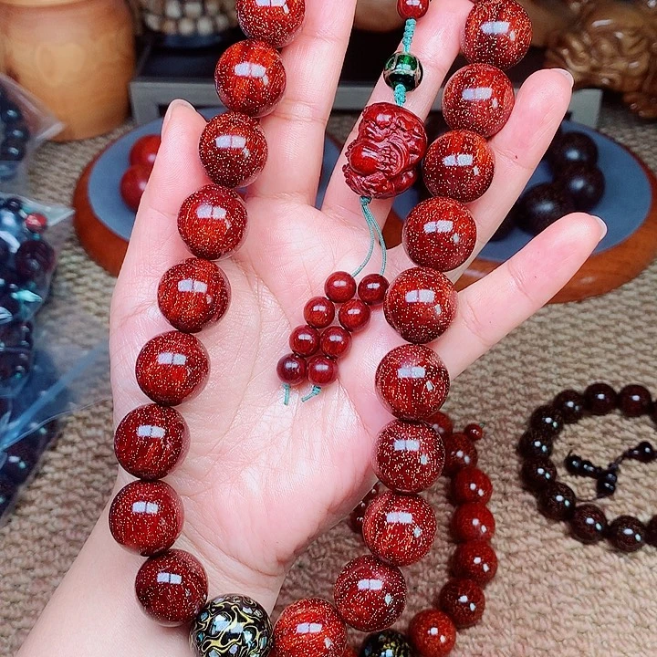 檀香紫檀（小叶紫檀）桃1.8红手持