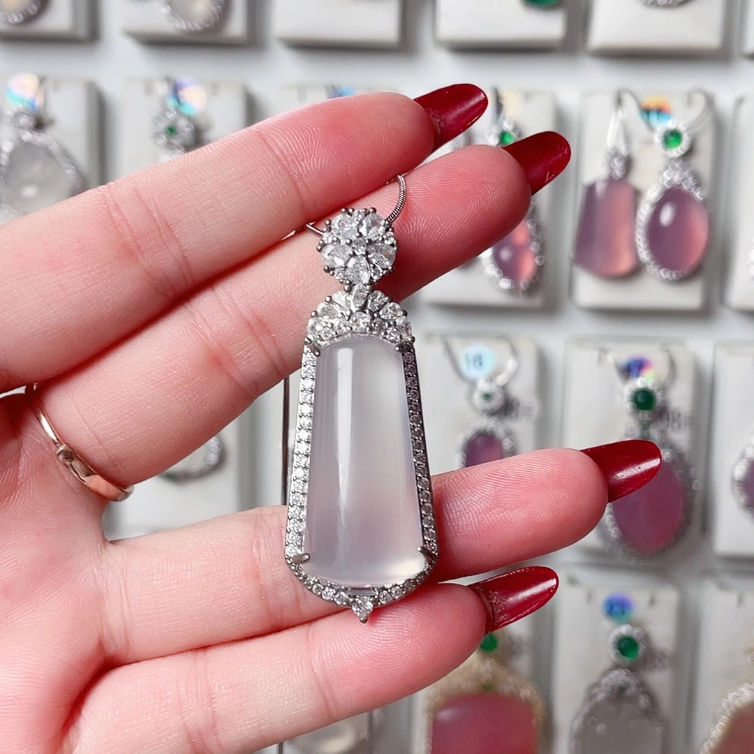 玛瑙/玉髓未镶嵌颈饰