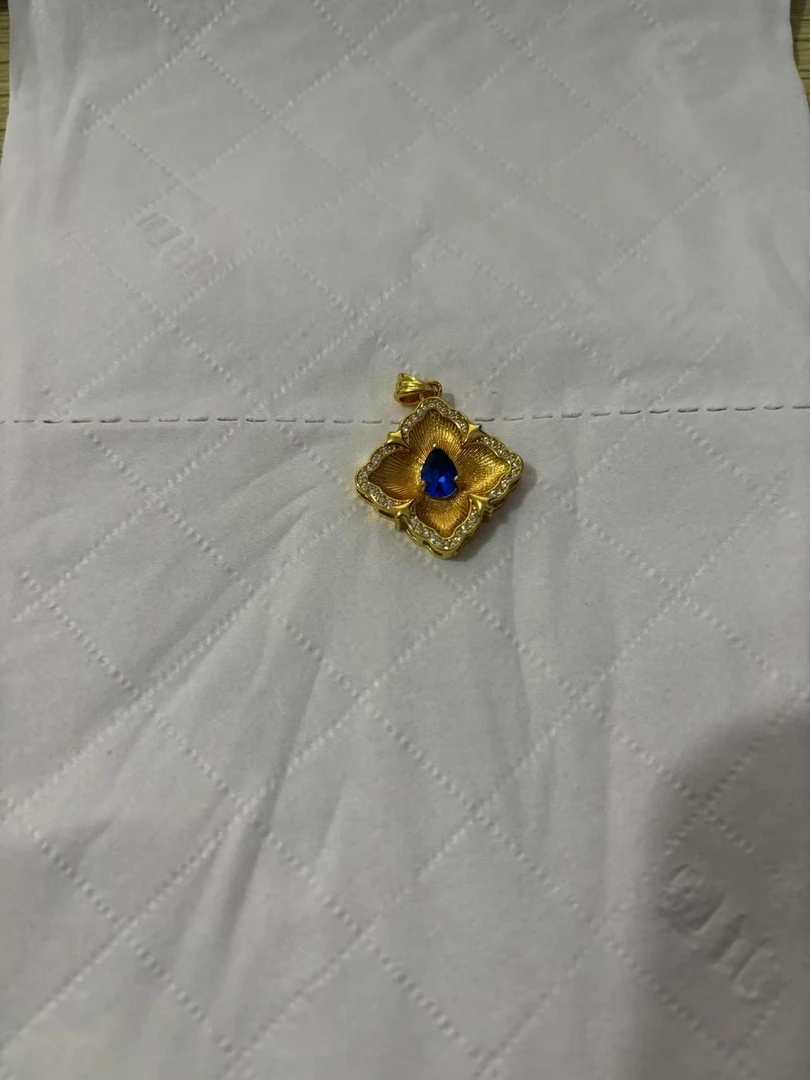 吊坠 高端定制，经其百搭设计色彩缤纷精美绝伦