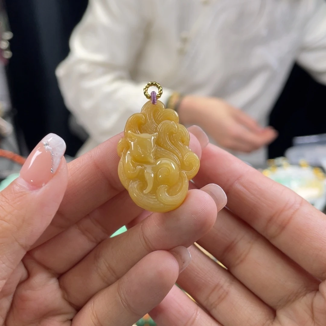 翡翠颈饰未镶嵌代编织