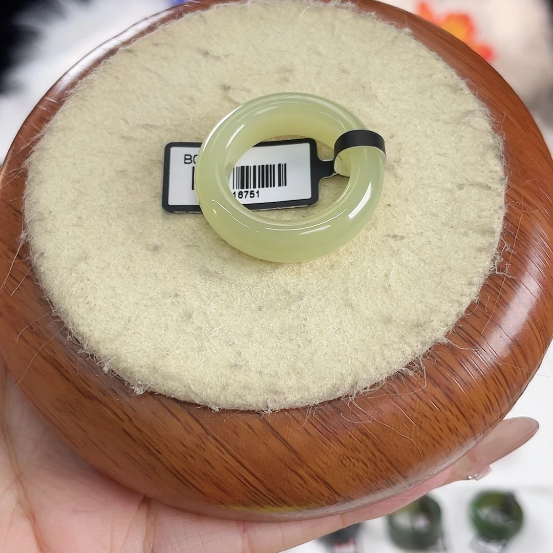 和田玉未镶嵌戒指c10。浅晴圆条。19.2。不退换