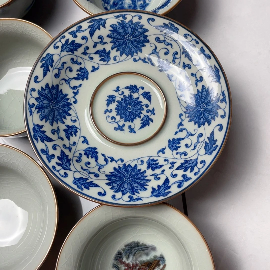 青花缠枝莲壶承jjjjjjj