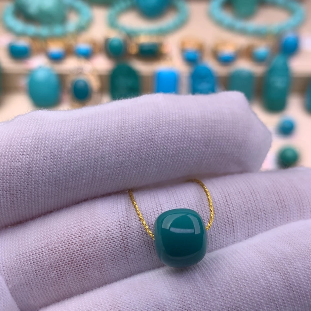 绿松石未镶嵌珠宝奇石9.8*8.8