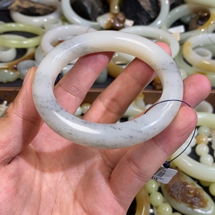 未镶嵌手镯和田玉新疆和田黑山矿白玉点墨青花手镯