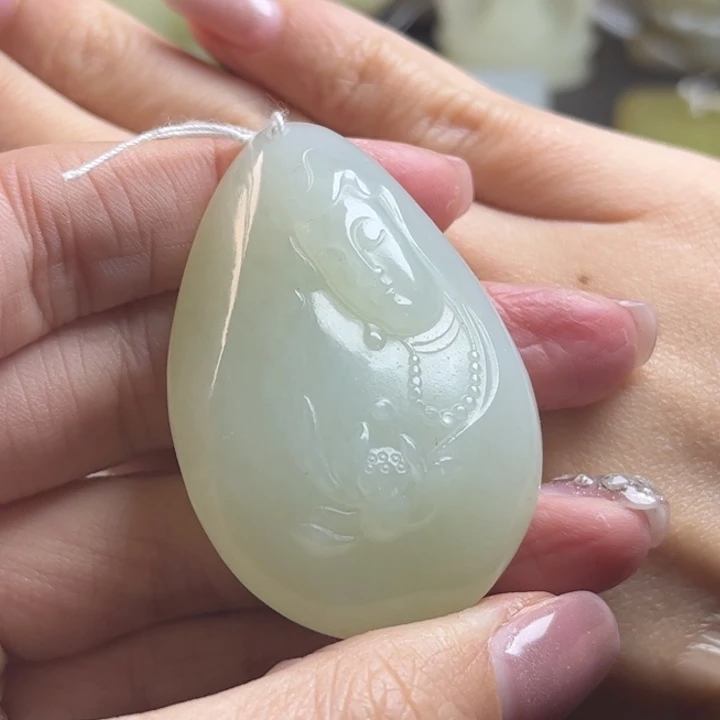 和田玉挂件未镶嵌林*