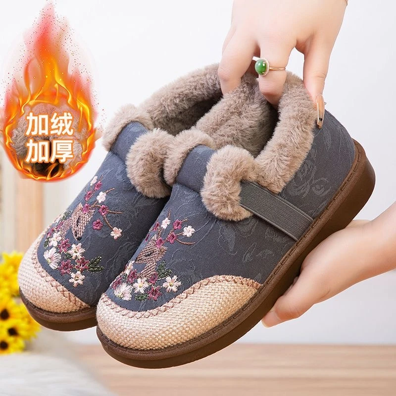 冬季新款刺绣棉鞋2025加绒软底加厚妈妈鞋绣花鞋