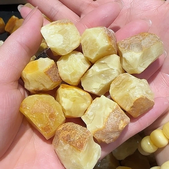 定制琥珀未镶嵌谁***道蜜蜡