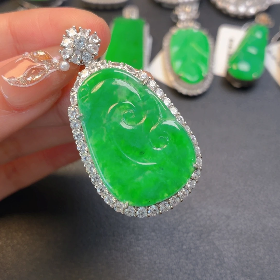 翡翠银S925镶嵌颈饰