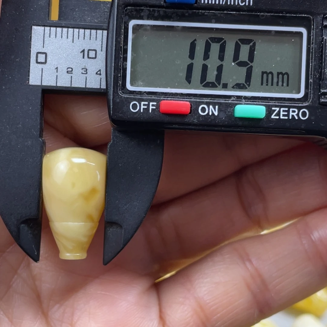 【闪购商品】裸石蜜蜡未镶嵌37杂