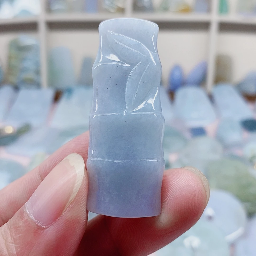 颈饰未镶嵌翡翠天然