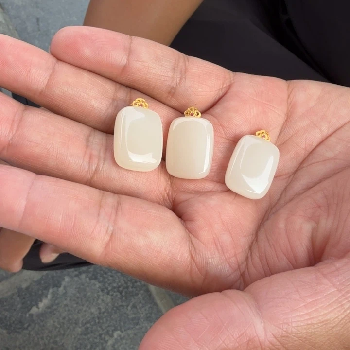 和田玉未镶嵌颈饰多样性，发一件