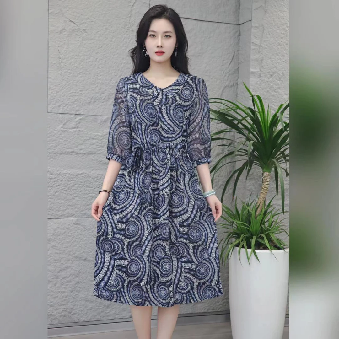 2504 新款高品质时尚长袖气质圆领收腰连衣裙