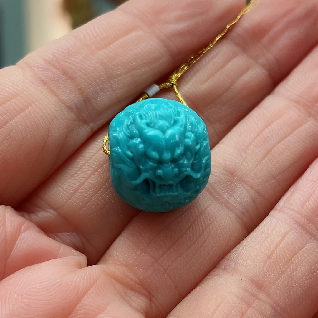 绿松石颈饰未镶嵌